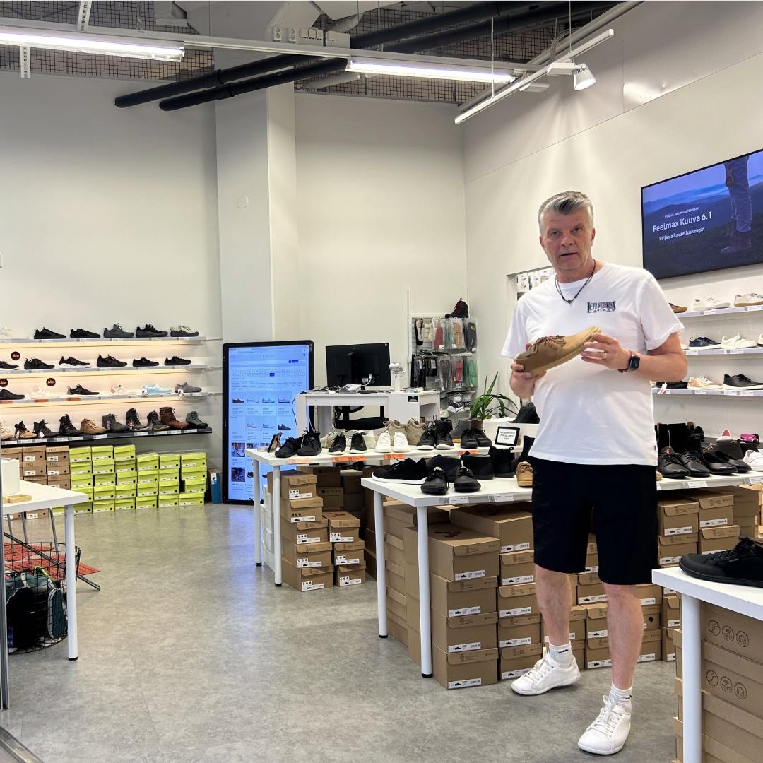 Brandstore paljasjalkakenkien kivijalkamyymälä