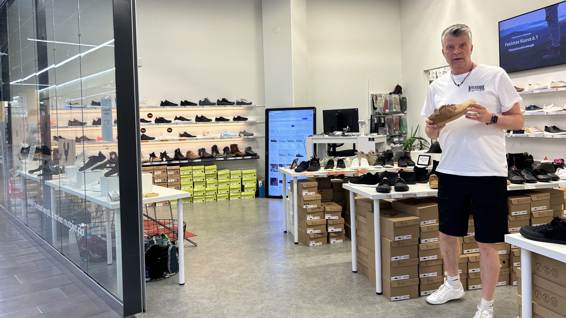 Brandstore Kauppakeskus Willa Hyvinkää paljasjalkakenkämyymälä Hyvinkäällä